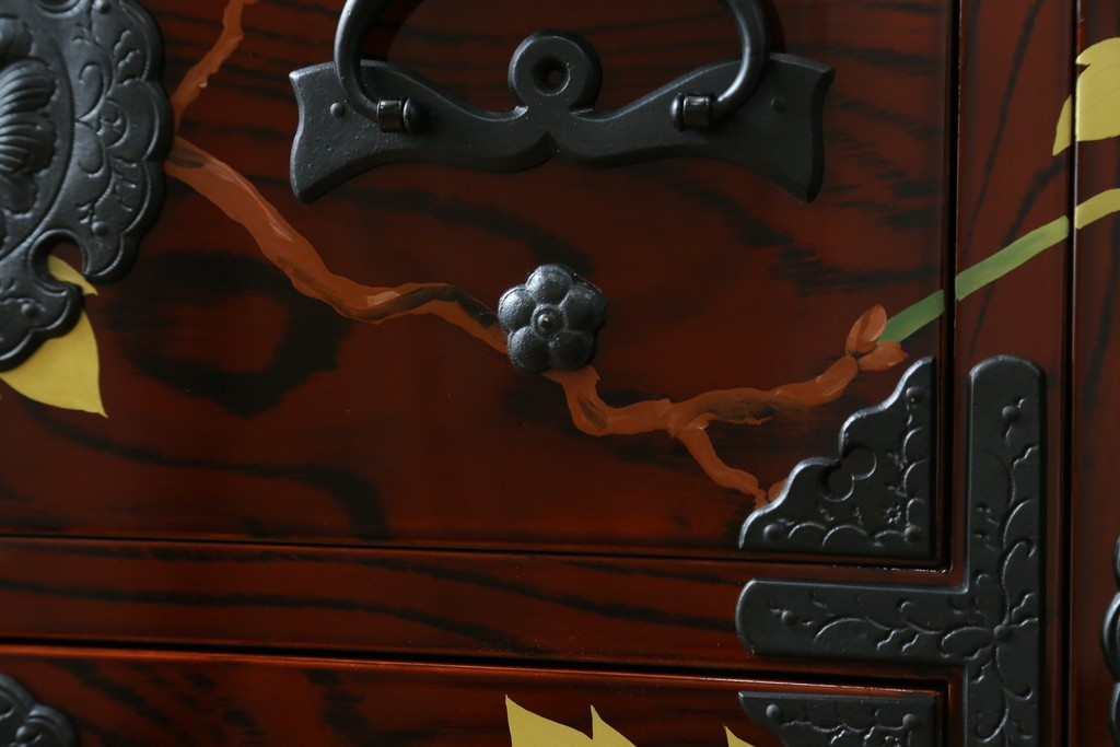 中古　美品!!　木地呂塗りに漆絵が美しい特注品の岩谷堂箪笥　定価約150万円　(R-078854)