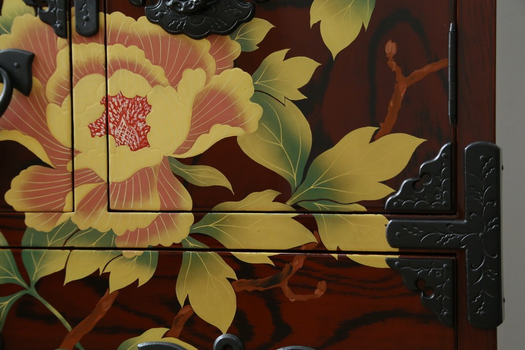 中古　美品!!　木地呂塗りに漆絵が美しい特注品の岩谷堂箪笥　定価約150万円　(R-078854)