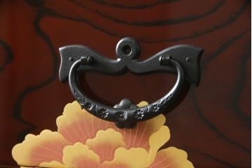 中古　美品!!　木地呂塗りに漆絵が美しい特注品の岩谷堂箪笥(小箪笥、収納箪笥、整理箪笥、和箪笥)(定価約150万円)(R-078854)