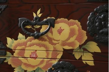 中古　美品!!　木地呂塗りに漆絵が美しい特注品の岩谷堂箪笥(小箪笥、収納箪笥、整理箪笥、和箪笥)(定価約150万円)(R-078854)