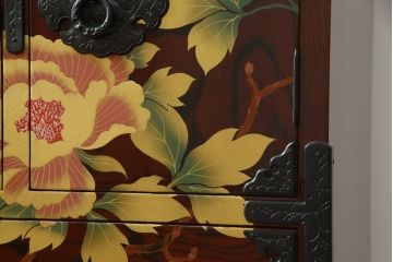中古　美品!!　木地呂塗りに漆絵が美しい特注品の岩谷堂箪笥(小箪笥、収納箪笥、整理箪笥、和箪笥)(定価約150万円)(R-078854)