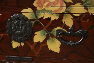 中古　美品!!　木地呂塗りに漆絵が美しい特注品の岩谷堂箪笥(小箪笥、収納箪笥、整理箪笥、和箪笥)(定価約150万円)(R-078854)