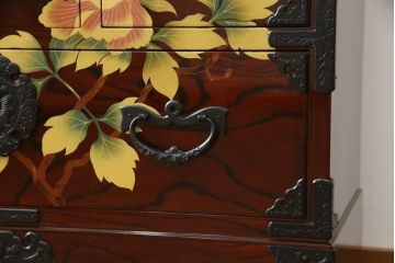 中古　美品!!　木地呂塗りに漆絵が美しい特注品の岩谷堂箪笥(小箪笥、収納箪笥、整理箪笥、和箪笥)(定価約150万円)(R-078854)