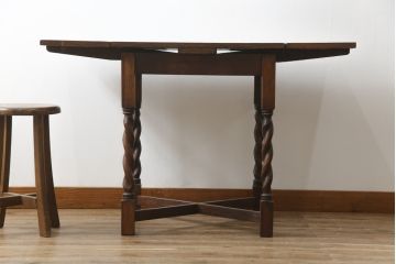 イギリスアンティーク　希少な低いサイズ!!　オーク材　ツイストレッグが特徴的なドローリーフコーヒーテーブル(カフェテーブル、エクステンションテーブル、ドローリーフテーブル、英国)(R-078859)