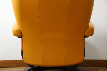 中古　EKORNES(エコーネス)　Stressless Magic(ストレスレス マジック)　シグニチャー　Sサイズ　本革　オットマン付きストレスレスチェア(レザー、リクライニングチェア、一人掛けソファ、1P、アームチェア、フットスツール)(R-078861)