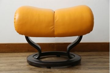 中古　EKORNES(エコーネス)　Stressless Magic(ストレスレス マジック)　シグニチャー　Sサイズ　本革　オットマン付きストレスレスチェア(レザー、リクライニングチェア、一人掛けソファ、1P、アームチェア、フットスツール)(R-078861)