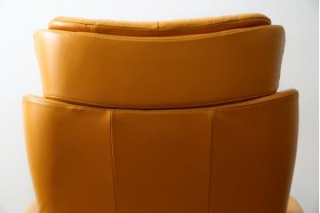 中古　EKORNES(エコーネス)　Stressless Magic(ストレスレス マジック)　シグニチャー　Sサイズ　本革　オットマン付きストレスレスチェア(レザー、リクライニングチェア、一人掛けソファ、1P、アームチェア、フットスツール)(R-078862)
