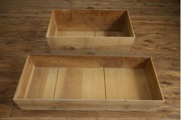 和製アンティーク　上杢!!　前面欅(ケヤキ)材　金具遣いが上品で風情のある二段重ね相馬箪笥(仙台箪笥、時代箪笥、和たんす、衣装箪笥、引き出し、チェスト)(R-078866)