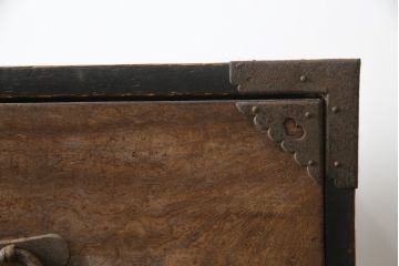 和製アンティーク　上杢!!　前面欅(ケヤキ)材　金具遣いが上品で風情のある二段重ね相馬箪笥(仙台箪笥、時代箪笥、和たんす、衣装箪笥、引き出し、チェスト)(R-078866)