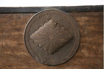 和製アンティーク　上杢!!　前面欅(ケヤキ)材　金具遣いが上品で風情のある二段重ね相馬箪笥(仙台箪笥、時代箪笥、和たんす、衣装箪笥、引き出し、チェスト)(R-078866)
