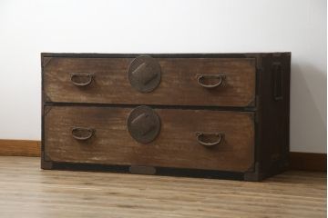 和製アンティーク　上杢!!　前面欅(ケヤキ)材　金具遣いが上品で風情のある相馬箪笥ローボード(仙台箪笥、時代箪笥、和たんす、衣装箪笥、引き出し、サイドボード、テレビ台、サイドチェスト)(R-078867)