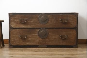 和製アンティーク　上杢!!　前面欅(ケヤキ)材　金具遣いが上品で風情のある相馬箪笥ローボード(仙台箪笥、時代箪笥、和たんす、衣装箪笥、引き出し、サイドボード、テレビ台、サイドチェスト)(R-078867)