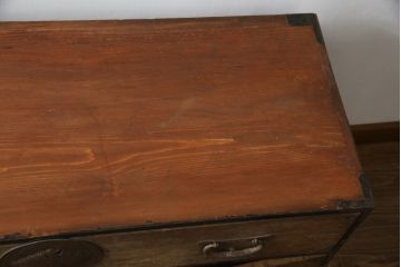 和製アンティーク　上杢!!　前面欅(ケヤキ)材　金具遣いが上品で風情のある相馬箪笥ローボード(仙台箪笥、時代箪笥、和たんす、衣装箪笥、引き出し、サイドボード、テレビ台、サイドチェスト)(R-078868)