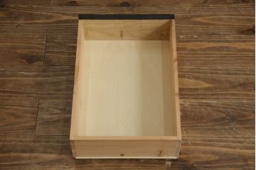中古　ラフジュ工房オリジナル　古建具リメイク　すりガラス入り　洗練された和の雰囲気を放つ重ね戸棚(書院戸、組子、キャビネット、収納棚、食器棚)(R-078869)