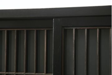 中古　ラフジュ工房オリジナル　古建具リメイク　すりガラス入り　洗練された和の雰囲気を放つ重ね戸棚(書院戸、組子、キャビネット、収納棚、食器棚)(R-078869)