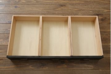 中古　ラフジュ工房オリジナル　古建具リメイク　すりガラス入り　洗練された和の雰囲気を放つサイドボード(書院戸、組子、サイドキャビネット、収納棚、戸棚、食器棚)(R-078870)