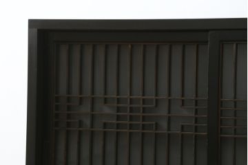 中古　ラフジュ工房オリジナル　古建具リメイク　すりガラス入り　洗練された和の雰囲気を放つサイドボード(書院戸、組子、サイドキャビネット、収納棚、戸棚、食器棚)(R-078870)
