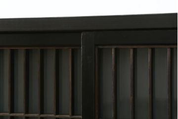 中古　ラフジュ工房オリジナル　古建具リメイク　すりガラス入り　洗練された和の雰囲気を放つサイドボード(書院戸、組子、サイドキャビネット、収納棚、戸棚、食器棚)(R-078870)