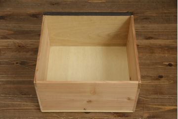 中古　ラフジュ工房オリジナル　古建具リメイク　すりガラス入り　洗練された和の雰囲気を放つサイドボード(書院戸、組子、サイドキャビネット、収納棚、戸棚、食器棚)(R-078871)