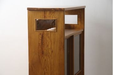 中古　美品!!　屋久杉　美しい杢目が目を惹く上品な佇まいの茶箪笥(茶棚、戸棚、収納棚、飾り棚)(R-078872)
