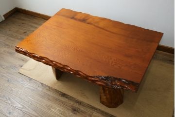 中古　屋久杉　自然な木の風合いが美しい存在感抜群のローテーブル(センターテーブル、リビングテーブル、座卓)(R-078874)