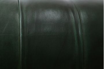 イギリスビンテージ　美品　Lloyd's Antiques(ロイズ・アンティークス)取り扱い　1人掛け　本革　ラグジュアリーな空間を演出するチェスターフィールドソファ(一人掛け、1P、アームソファ、レザーソファ、英国、ヴィンテージ)(R-078875)