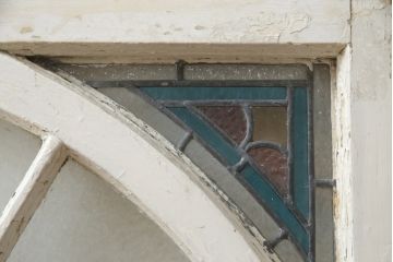 アンティーク建具　希少!!　フランス製　アーチ型のステンドグラス入り明かり取り1枚(明り取り、ステンドガラス、ガラス欄間、窓、仏国)(R-078877)