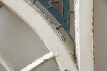 アンティーク建具　希少!!　フランス製　アーチ型のステンドグラス入り明かり取り1枚(明り取り、ステンドガラス、ガラス欄間、窓、仏国)(R-078877)