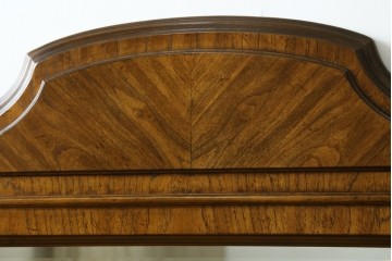 中古　美品　DREXEL HERITAGE(ドレクセルヘリテイジ)　クラシカルなデザインのミラー　(R-078878)