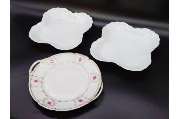 ビンテージ　フランス　LIMOGES(リモージュ)　Georges Boyer(ジョルジュ ボワイエ)　GIRAUD(ジロー)　優雅なデザインが魅力的なプレート3枚セット(ヴィンテージ、薔薇、バラ、ローズ、金彩、花柄、フラワー、大皿、変形皿、取手付き、耳付き、洋食器)(R-078881)