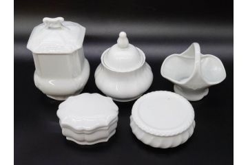 フランス/TRADITION CNP FRANCE　LIMOGES(リモージュ)　ドイツ/KRONESTER BAVARIA(クロネスター ババリア)　白磁　シンプルでどんな食卓にも馴染むシュガーポット2点・バスケット・小物入れ2点セット(菓子器、蓋物、カゴ、籠、洋食器)(R-078882)
