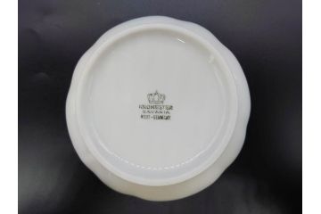 フランス/TRADITION CNP FRANCE　LIMOGES(リモージュ)　ドイツ/KRONESTER BAVARIA(クロネスター ババリア)　白磁　シンプルでどんな食卓にも馴染むシュガーポット2点・バスケット・小物入れ2点セット(菓子器、蓋物、カゴ、籠、洋食器)(R-078882)
