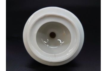 フランス/TRADITION CNP FRANCE　LIMOGES(リモージュ)　ドイツ/KRONESTER BAVARIA(クロネスター ババリア)　白磁　シンプルでどんな食卓にも馴染むシュガーポット2点・バスケット・小物入れ2点セット(菓子器、蓋物、カゴ、籠、洋食器)(R-078882)