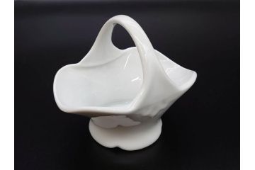 フランス/TRADITION CNP FRANCE　LIMOGES(リモージュ)　ドイツ/KRONESTER BAVARIA(クロネスター ババリア)　白磁　シンプルでどんな食卓にも馴染むシュガーポット2点・バスケット・小物入れ2点セット(菓子器、蓋物、カゴ、籠、洋食器)(R-078882)