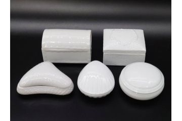 ビンテージ　フランス　LIMOGES(リモージュ)　白磁　様々な用途に使える小物入れ5点セット(ヴィンテージ、蓋物、洋食器、シェル、貝)(R-078883)