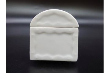 ビンテージ　フランス　LIMOGES(リモージュ)　白磁　様々な用途に使える小物入れ5点セット(ヴィンテージ、蓋物、洋食器、シェル、貝)(R-078883)