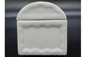 ビンテージ　フランス　LIMOGES(リモージュ)　白磁　様々な用途に使える小物入れ5点セット(ヴィンテージ、蓋物、洋食器、シェル、貝)(R-078883)