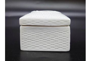 ビンテージ　フランス　LIMOGES(リモージュ)　白磁　様々な用途に使える小物入れ5点セット(ヴィンテージ、蓋物、洋食器、シェル、貝)(R-078883)