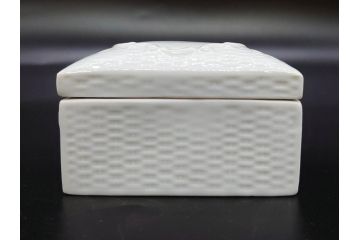 ビンテージ　フランス　LIMOGES(リモージュ)　白磁　様々な用途に使える小物入れ5点セット(ヴィンテージ、蓋物、洋食器、シェル、貝)(R-078883)