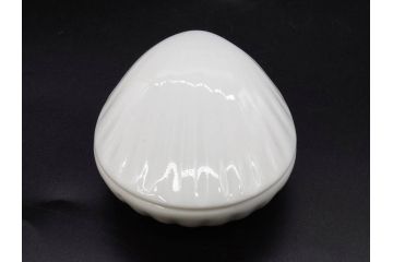 ビンテージ　フランス　LIMOGES(リモージュ)　白磁　様々な用途に使える小物入れ5点セット(ヴィンテージ、蓋物、洋食器、シェル、貝)(R-078883)