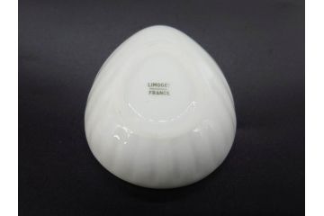 ビンテージ　フランス　LIMOGES(リモージュ)　白磁　様々な用途に使える小物入れ5点セット(ヴィンテージ、蓋物、洋食器、シェル、貝)(R-078883)