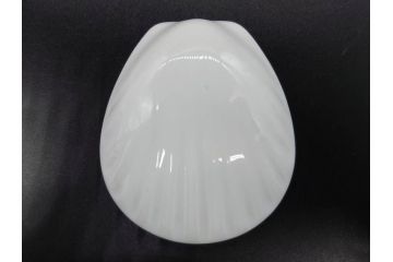 ビンテージ　フランス　LIMOGES(リモージュ)　白磁　様々な用途に使える小物入れ5点セット(ヴィンテージ、蓋物、洋食器、シェル、貝)(R-078883)