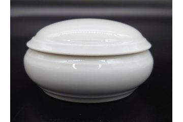 ビンテージ　フランス　LIMOGES(リモージュ)　白磁　様々な用途に使える小物入れ5点セット(ヴィンテージ、蓋物、洋食器、シェル、貝)(R-078883)