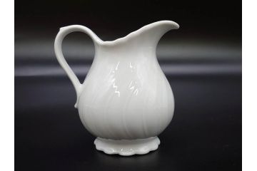 ビンテージ　ドイツ　KAISER(カイザー)　Seltmann Weiden(ゼルトマンヴァイデン)　Eschenbach(エッシェンバッハ)　艶やかな白磁が美しいクリーマー2点&シュガーポット2点&トレーセット(Bavaria、ババリア、MIRABELL、REGINA、ヴィンテージ、ミルクジャー、ミルクポット、ボンボン入れ、洋食器)(R-078884)　