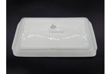 ビンテージ　ドイツ　KAISER(カイザー)　Seltmann Weiden(ゼルトマンヴァイデン)　Eschenbach(エッシェンバッハ)　艶やかな白磁が美しいクリーマー2点&シュガーポット2点&トレーセット(Bavaria、ババリア、MIRABELL、REGINA、ヴィンテージ、ミルクジャー、ミルクポット、ボンボン入れ、洋食器)(R-078884)　