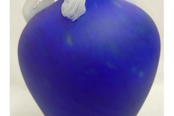 ガラス工芸家 藤田喬平　見惚れるほど鮮やかな瑠璃色の花瓶(手吹き、花器、花入、花生、花器、壷、壺、共箱付き)(R-078886)