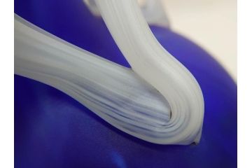 ガラス工芸家 藤田喬平　見惚れるほど鮮やかな瑠璃色の花瓶(手吹き、花器、花入、花生、花器、壷、壺、共箱付き)(R-078886)