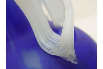 ガラス工芸家 藤田喬平　見惚れるほど鮮やかな瑠璃色の花瓶(手吹き、花器、花入、花生、花器、壷、壺、共箱付き)(R-078886)