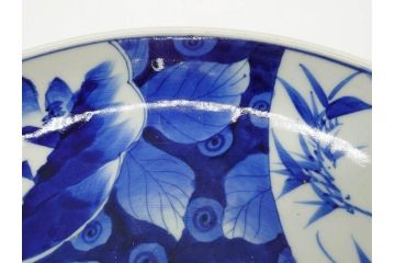 明治期　伊万里　染付　窓絵　約40cm　1尺3寸　草花文が美しい大皿(菊?、陶器、尺皿、風景、和食器、和皿、一尺三寸)(R-078891)