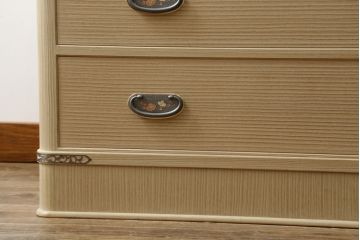 中古　美品!!　伝統工芸士　小林雄蔵作　品のある佇まいが和の雰囲気を引き立てる加茂総桐箪笥(胴丸、総桐たんす、着物箪笥、衣装箪笥、引き出し、和タンス)(定価約140万円)(R-078900)